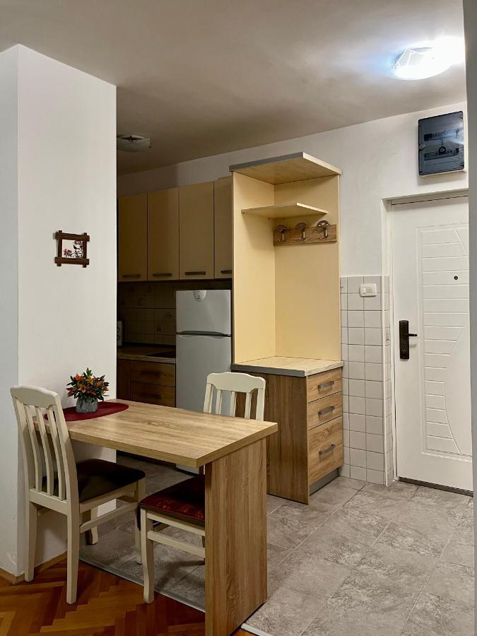 Studio Apartment Welcome Bar Ngoại thất bức ảnh